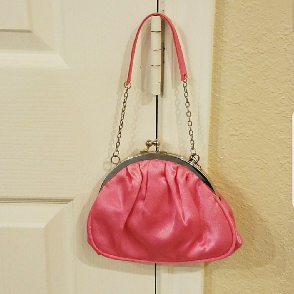 π EVENING CLUTCHES - Picture 6 of 7